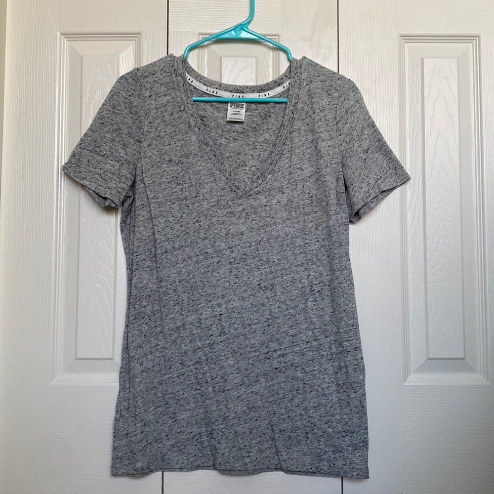 VS PINK V-neck tee